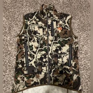 Sawtooth Hybrid Vest
